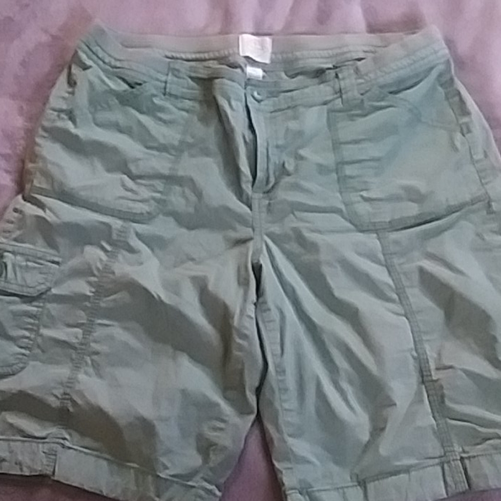 COPY - St johns bay cargo shorts 14 light green